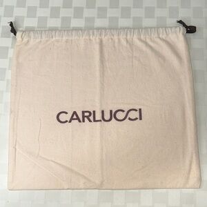 Carlucci Cream Dust Bag